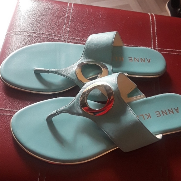 Sandals - Picture 2 of 3